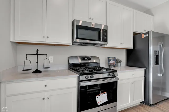 $319,995 | 6565 Halsey Street, Zionsville, IN 46077