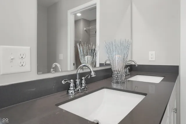 $319,995 | 6565 Halsey Street, Zionsville, IN 46077