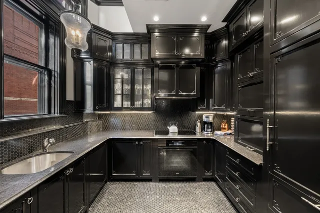 $12,990,000 | 163 Marlborough Street, Unit 2, Boston, MA 02116