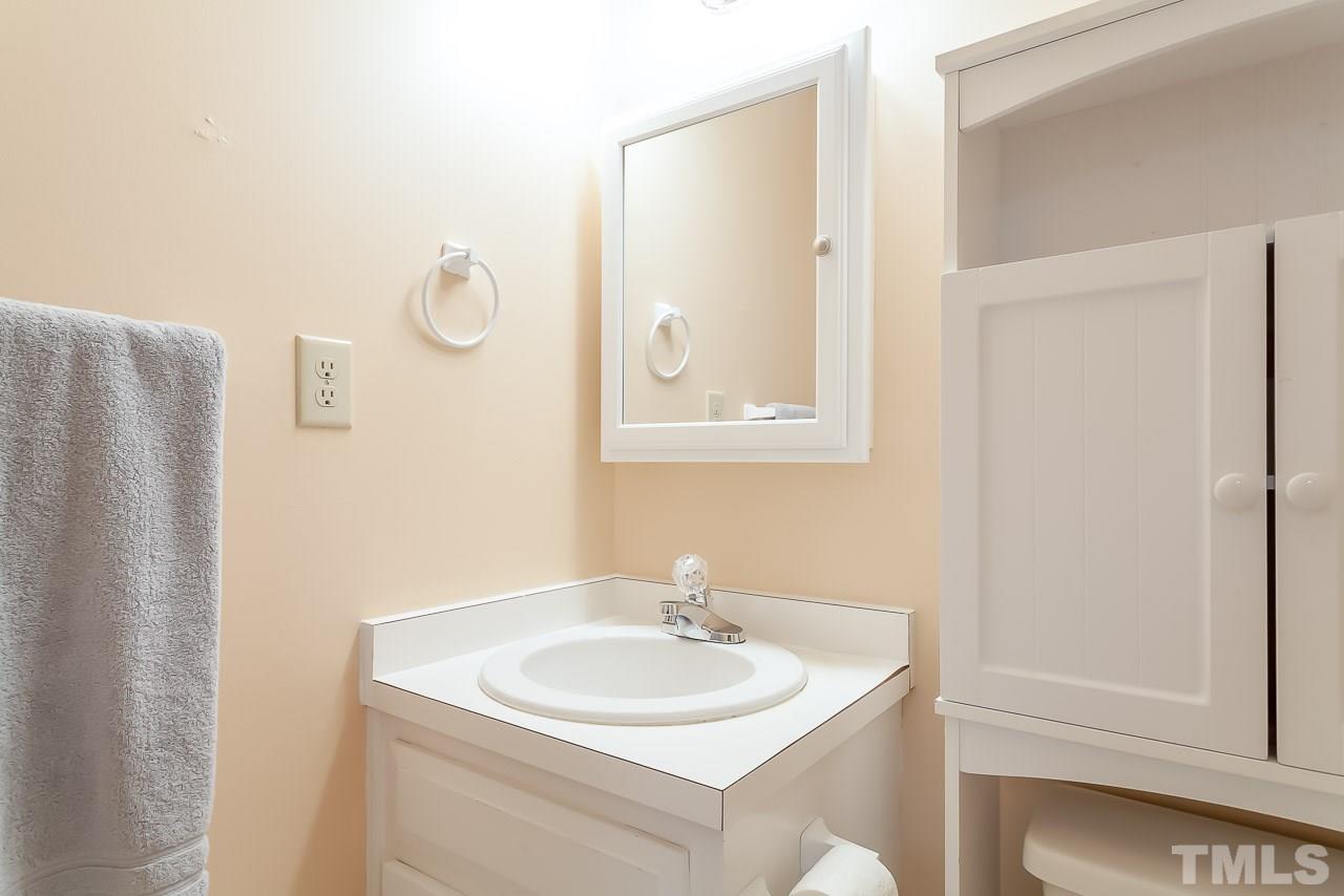 3628 Country Cove Lane Raleigh, NC 27606 - Photo 22 of 25 Gallery Image 22