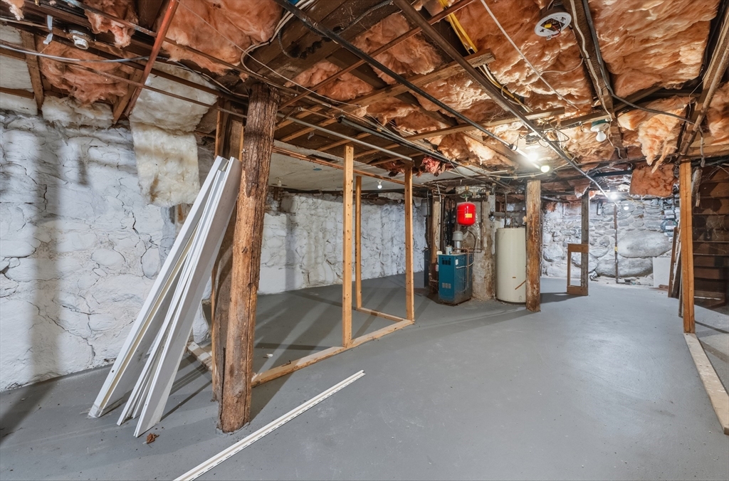 5 Floyd Street Lowell, MA 01852 - Photo 29 of 35