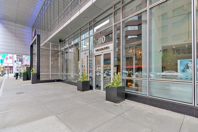 $2,090,000 | 110 Stuart Street, Unit 23B, Boston, MA 02116