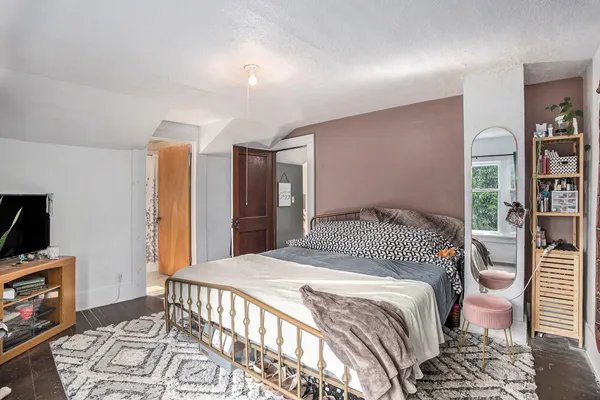 $280,000 | 855 Highway 31, Scottville, MI 49454