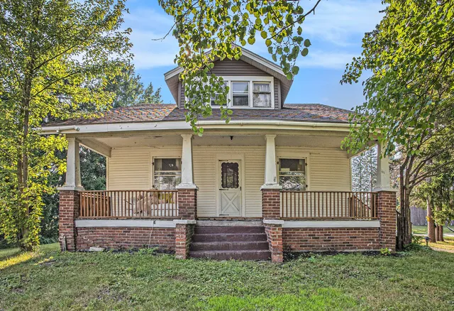 $280,000 | 855 Highway 31, Scottville, MI 49454