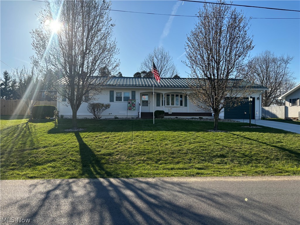 64197 Morrison Road Cambridge, OH 43725 - Photo 1 of 41 Ranch-style home featuring a front lawn