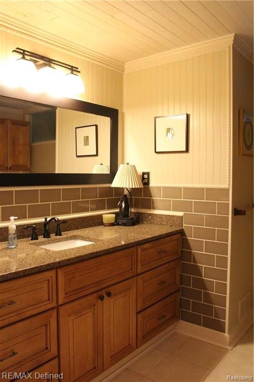 32332 Baintree Road Farmington Hills, MI 48334 - Photo 24 of 35