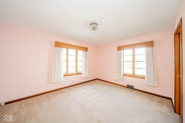 $180,000 | 630 South 11th Street, New Castle, IN 47362