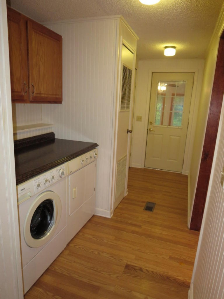7714 West Fish Road Shelby, MI 49455 - Photo 14 of 29 Laundry