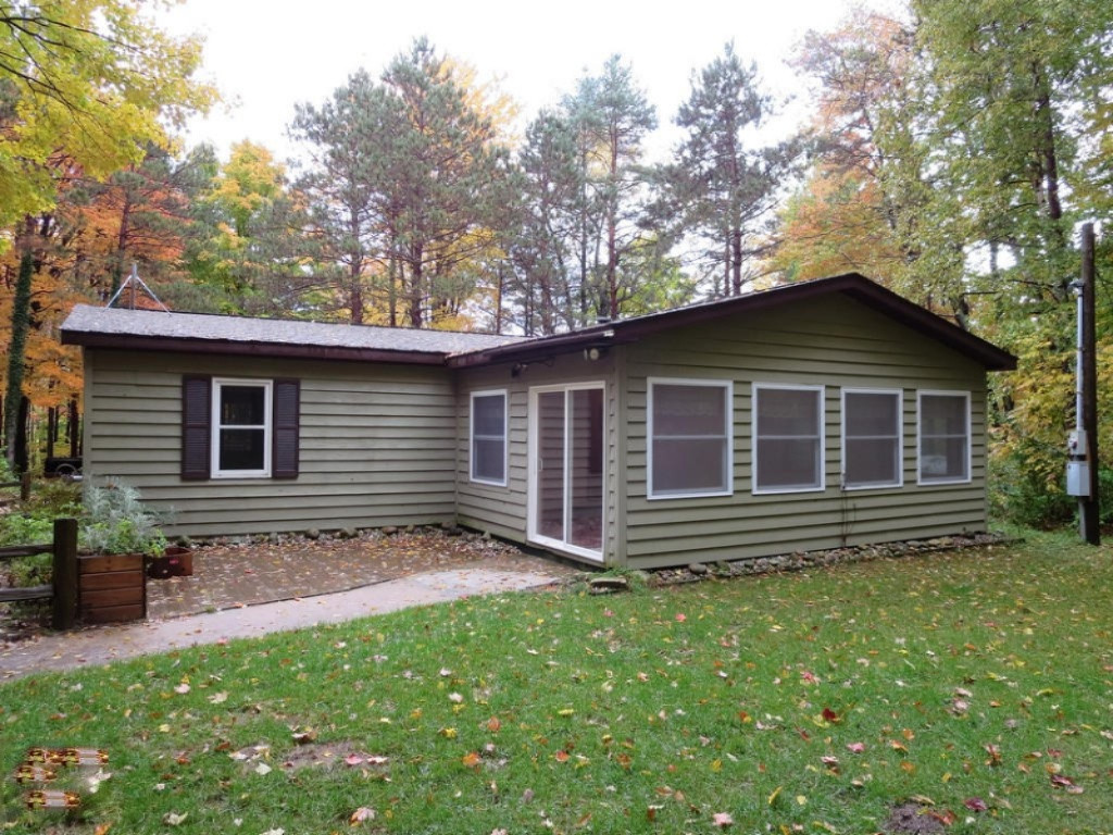 7714 West Fish Road Shelby, MI 49455 - Photo 2 of 29 IMG_0907