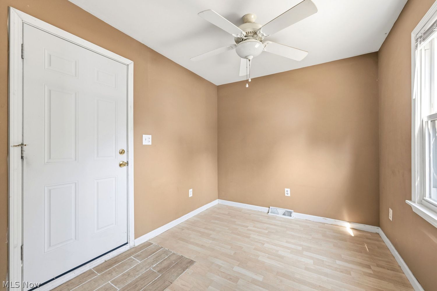 1395 Irene Road Lyndhurst, OH 44124 - Photo 9 of 26