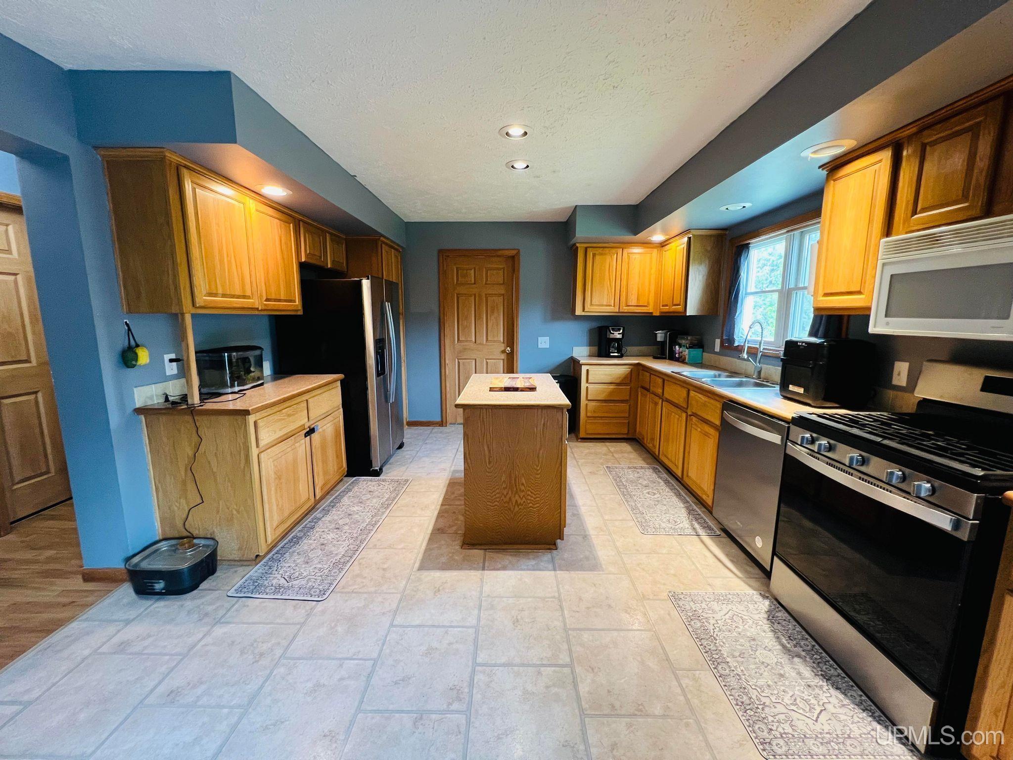 1110 Town Line Road Gulliver, MI 49840 - Photo 23 of 60 Gallery Image 23