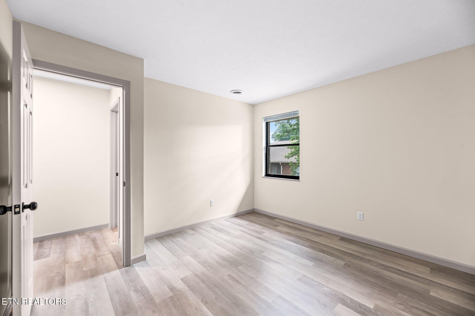 4809 Cannon Ridge Drive, Unit 1 Knoxville, TN 37918 - Photo 4 of 11 4