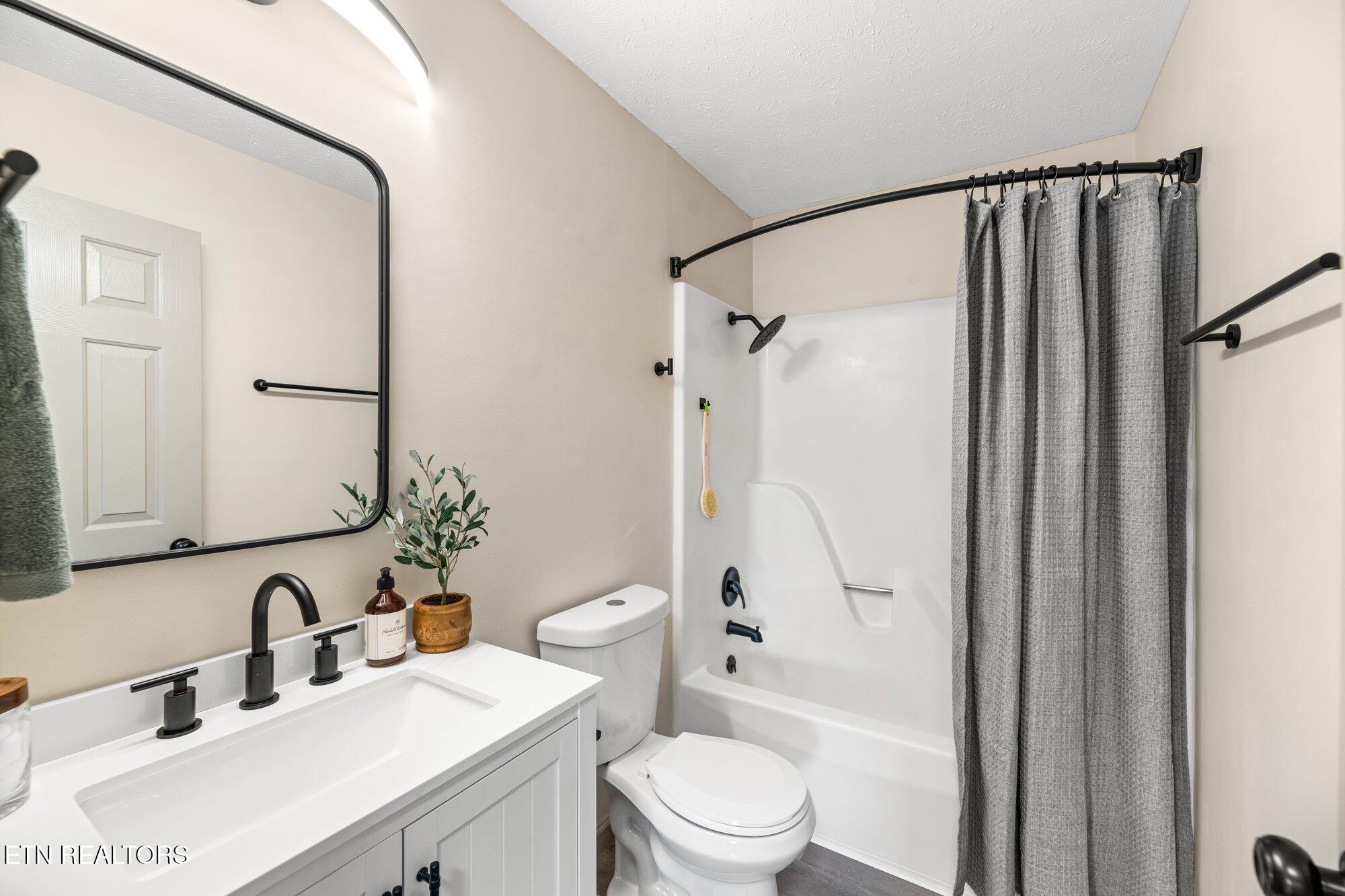 4809 Cannon Ridge Drive, Unit 1 Knoxville, TN 37918 - Photo 8 of 11 8