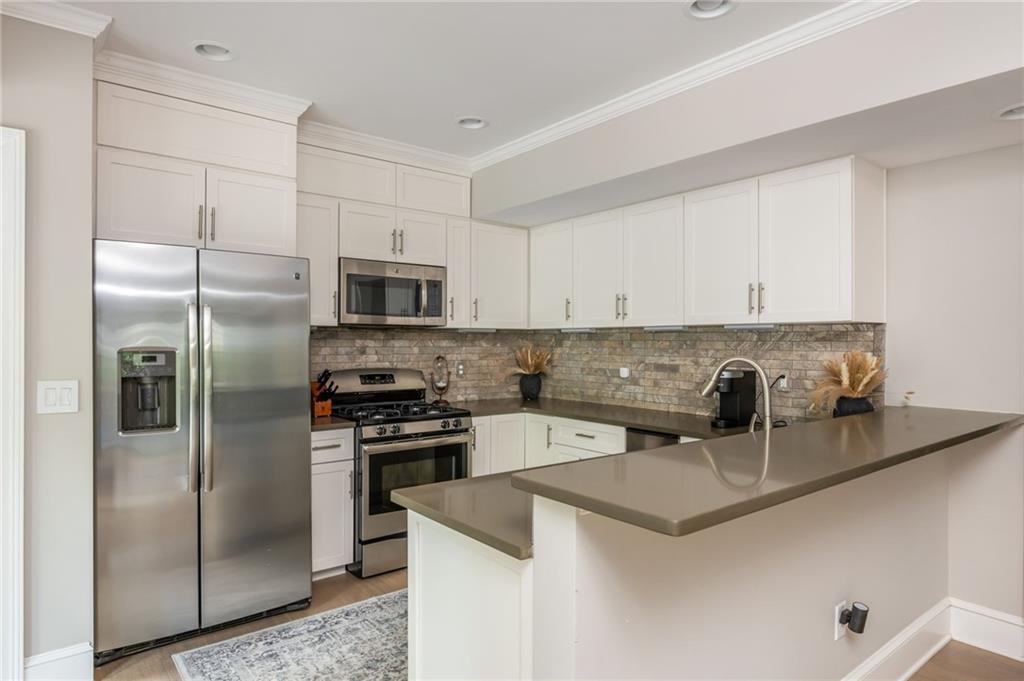 1282 Kendrick Road Northeast Atlanta, GA 30319 - Photo 24 of 35