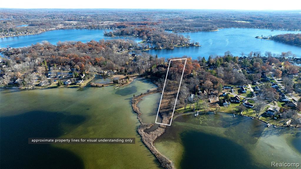 10239 Kress Road Pinckney, MI 48169 - Photo 8 of 9
