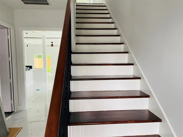 $1,900 | 7203 Weyburn Street, Houston, TX 77028