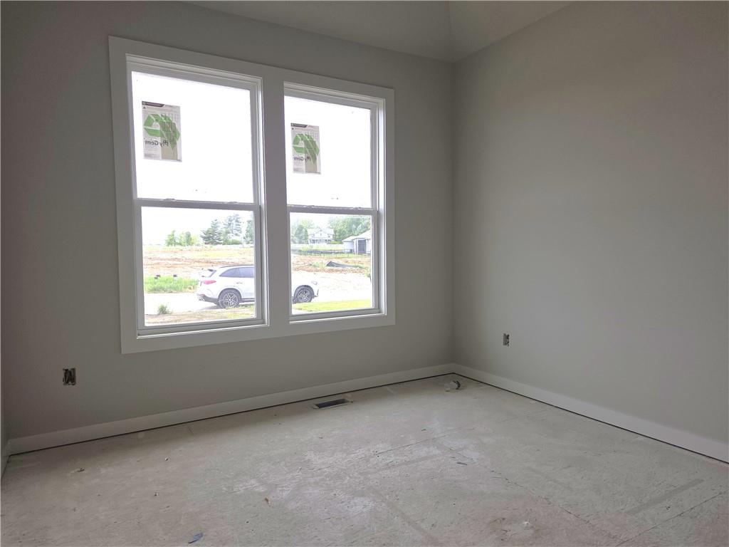 4943 146th Street Basehor, KS 66007 - Photo 17 of 69