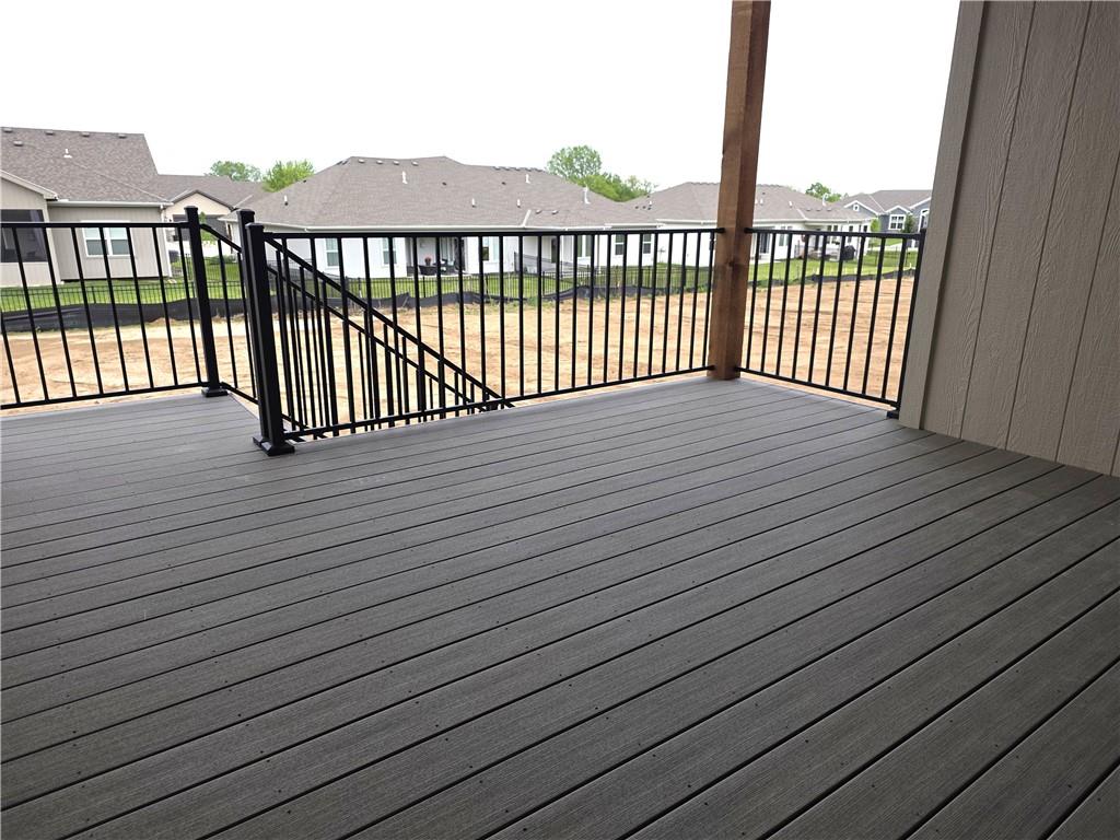 4943 146th Street Basehor, KS 66007 - Photo 21 of 69