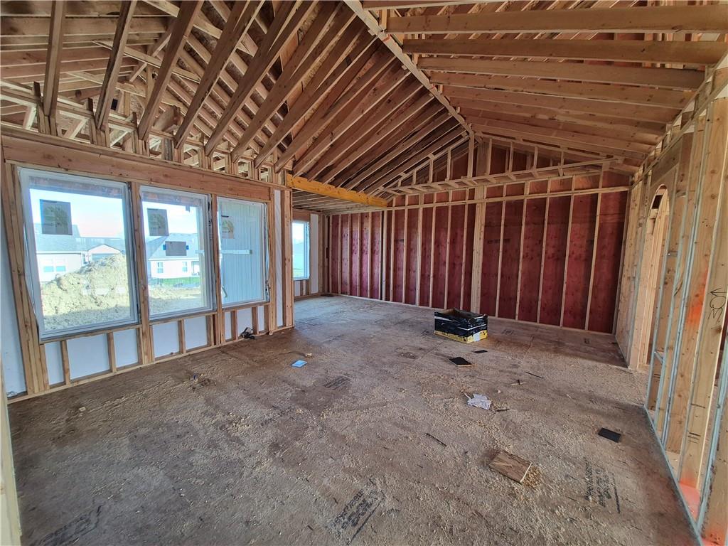 4943 146th Street Basehor, KS 66007 - Photo 6 of 57