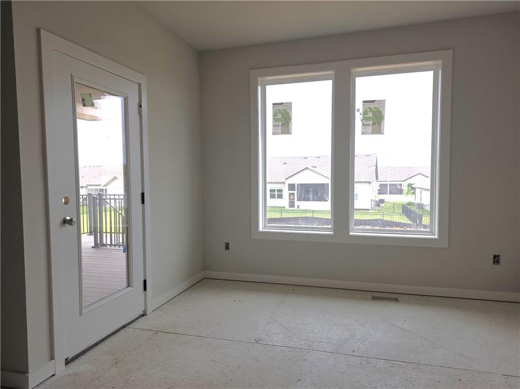 4943 146th Street Basehor, KS 66007 - Photo 10 of 69