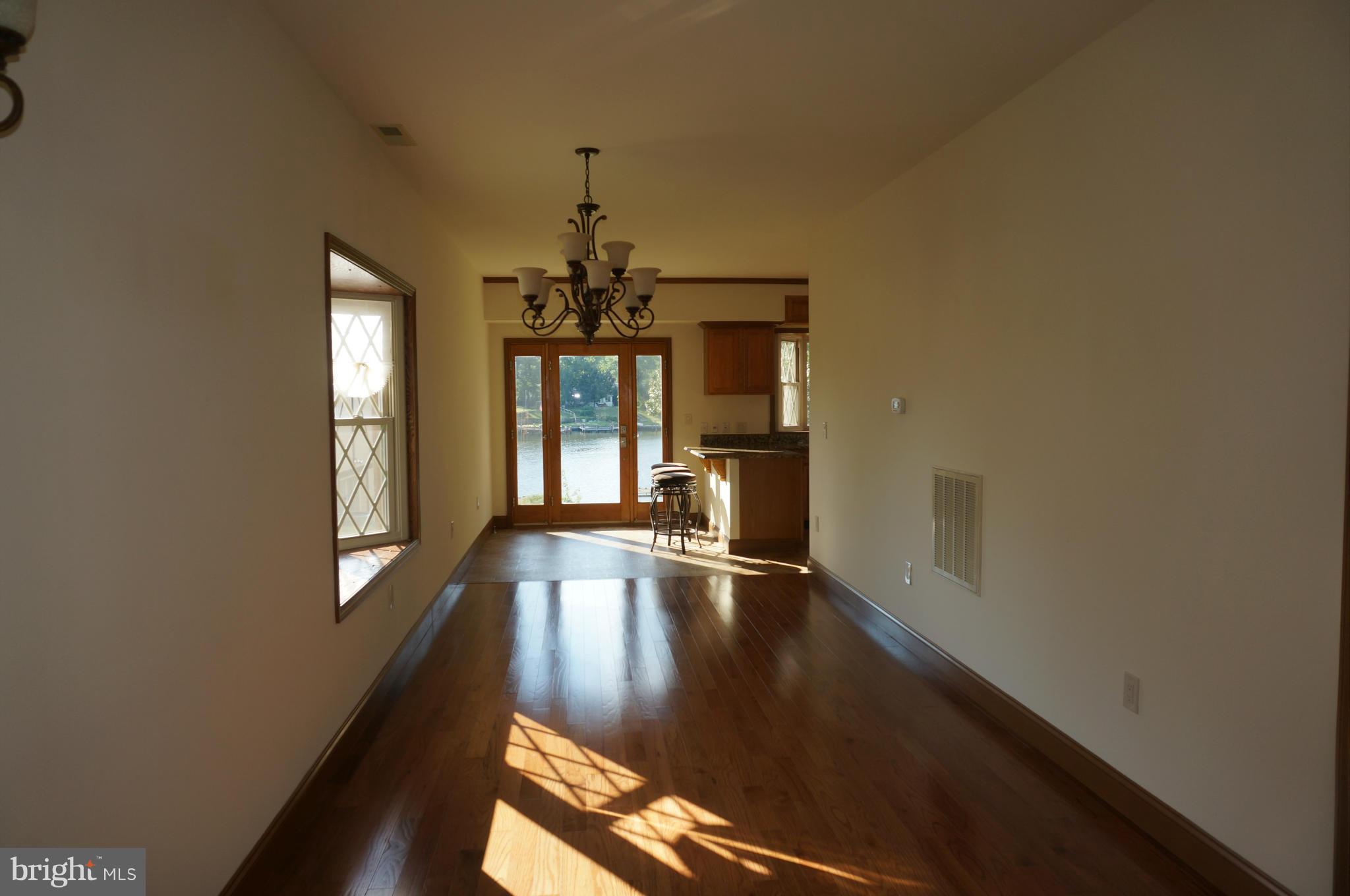 212 Greenland Beach Road Baltimore, MD 21226 - Photo 23 of 25 Dining Room