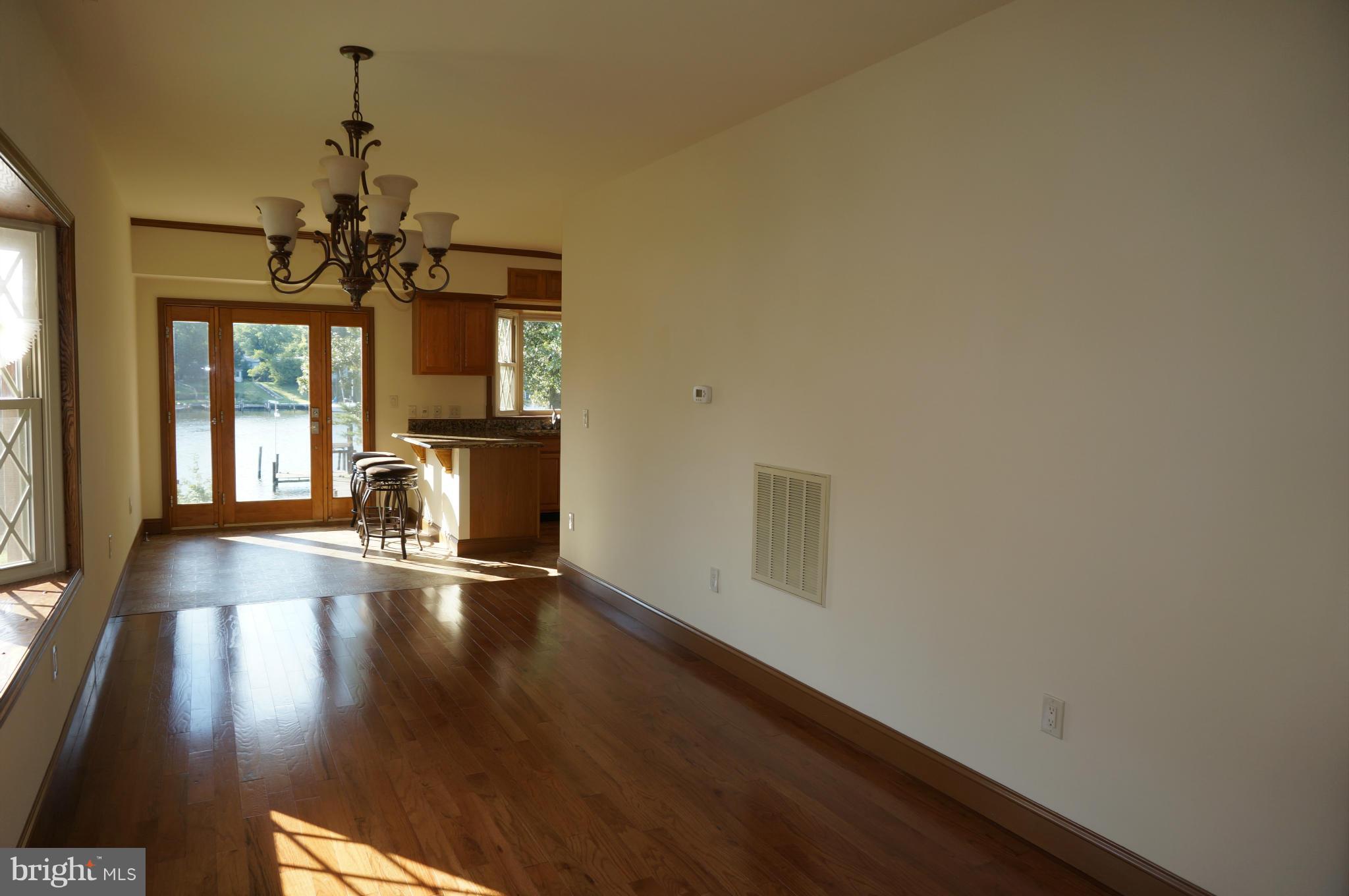 212 Greenland Beach Road Baltimore, MD 21226 - Photo 5 of 25 Dining Room