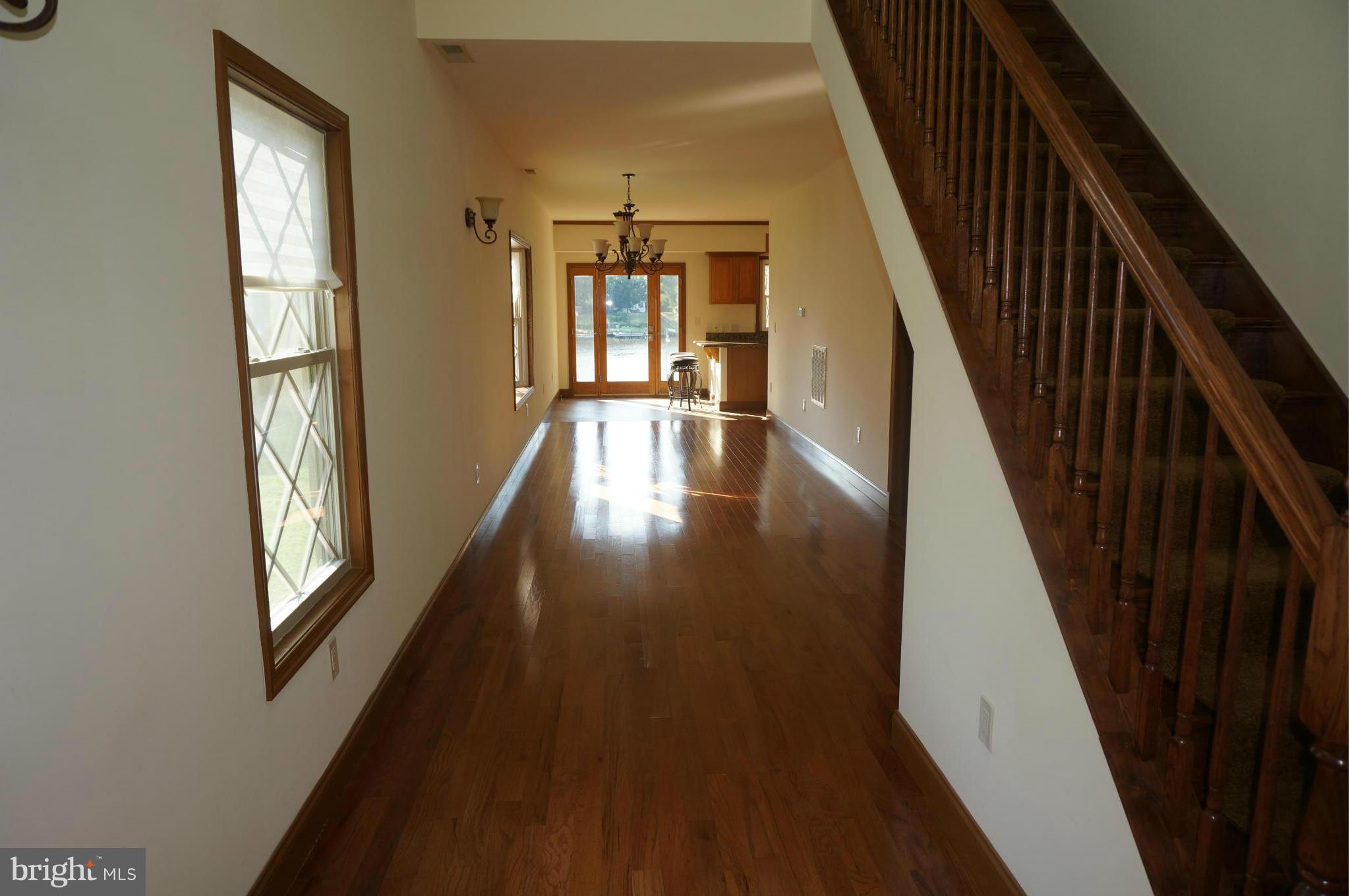212 Greenland Beach Road Baltimore, MD 21226 - Photo 6 of 25 Interior (General)