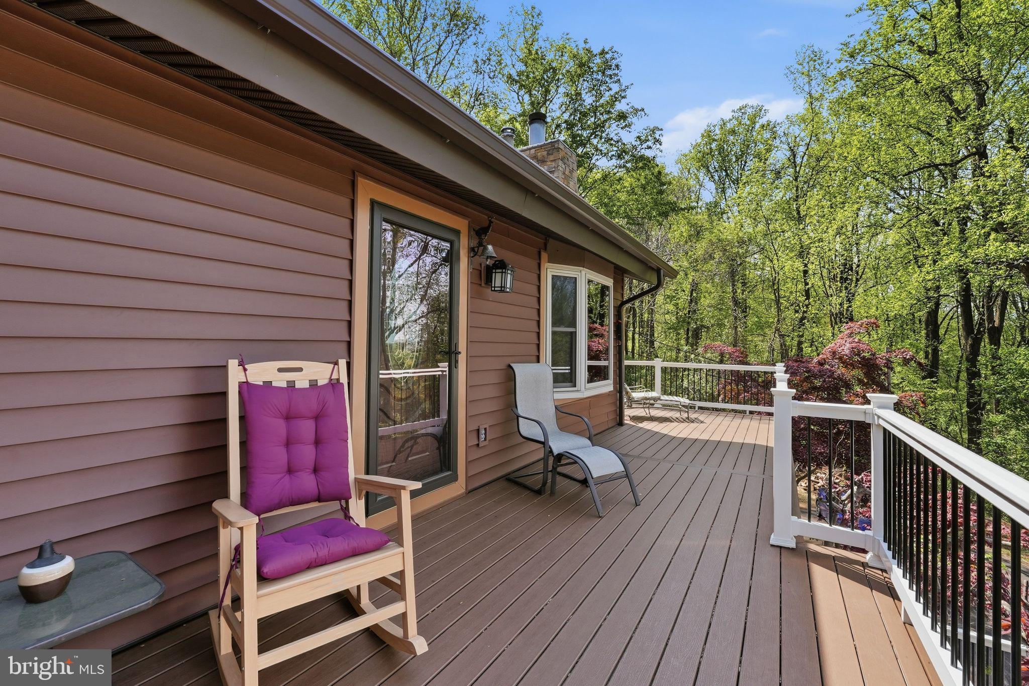 648 Creek Road Front Royal, VA 22630 - Photo 55 of 72 Front Deck