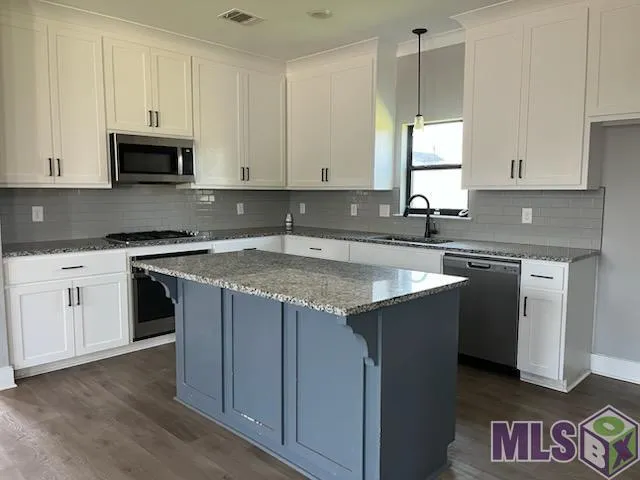 $289,900 | 9974 Stonewater Drive, Baton Rouge, LA 70818