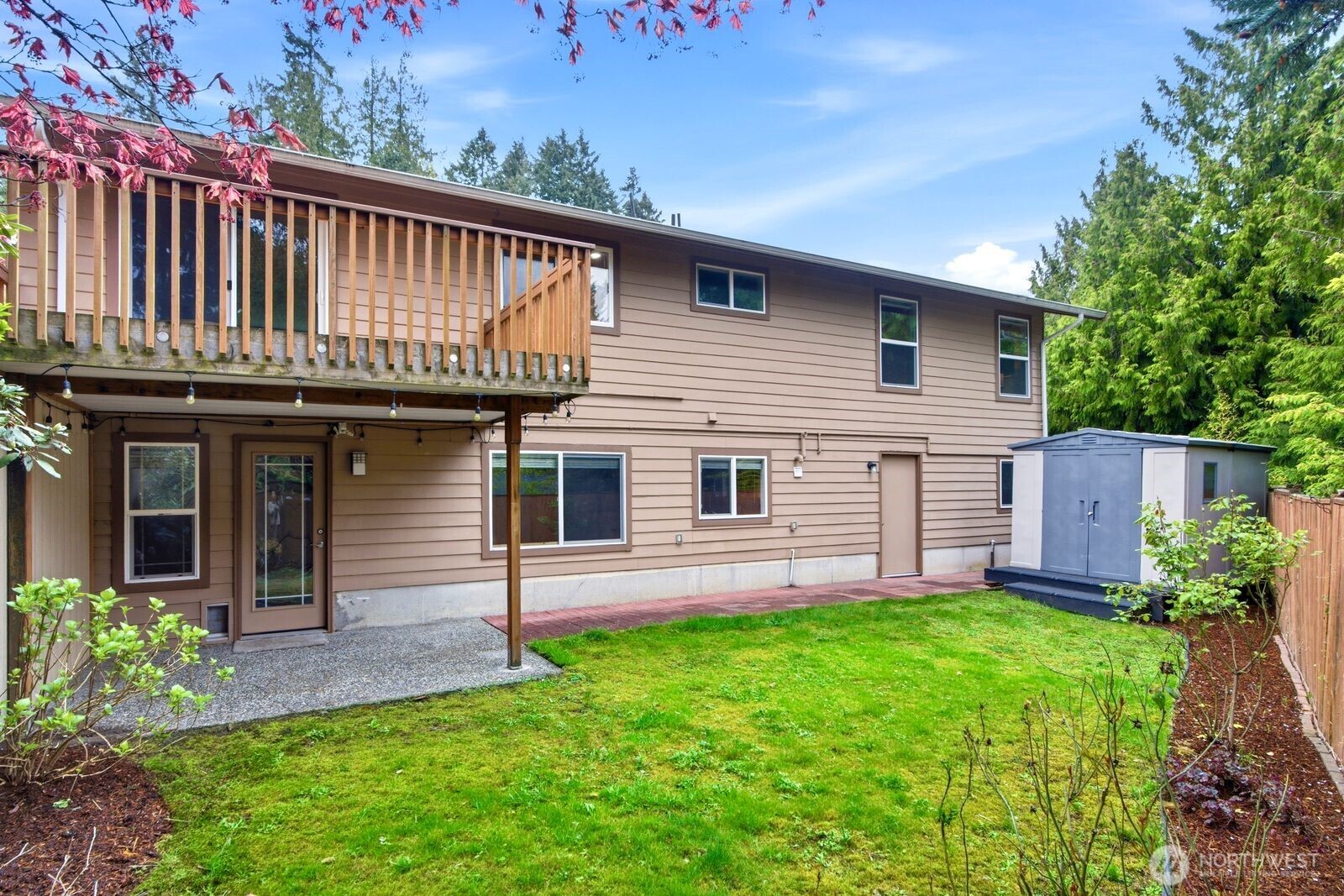 20210 107th Avenue Northeast Bothell, WA 98011 - Photo 3 of 20