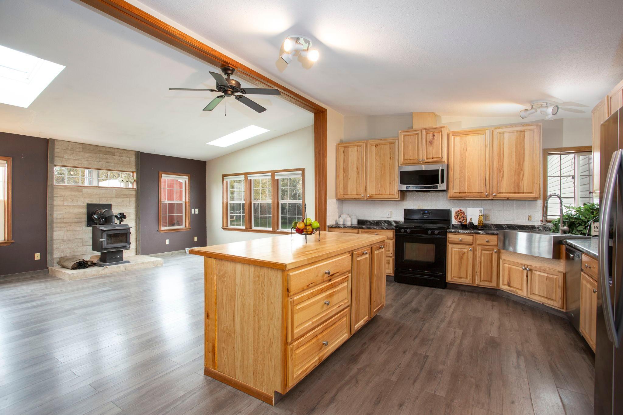 911 200th Street Baldwin, WI 54002 - Photo 9 of 39