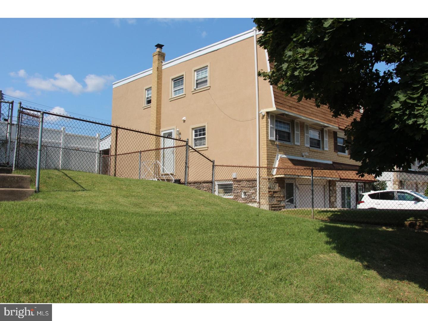 9006 Ashton Road Philadelphia, PA 19136 - Photo 2 of 25 Gallery Image 2