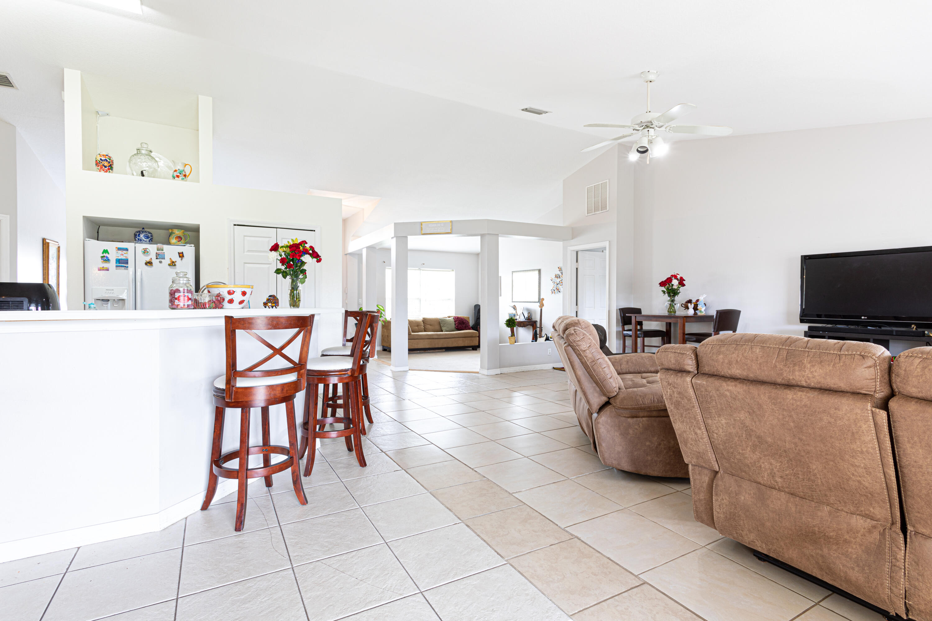 335 Southwest Dustin Avenue Port St. Lucie, FL 34953 - Photo 13 of 23 PorSan8