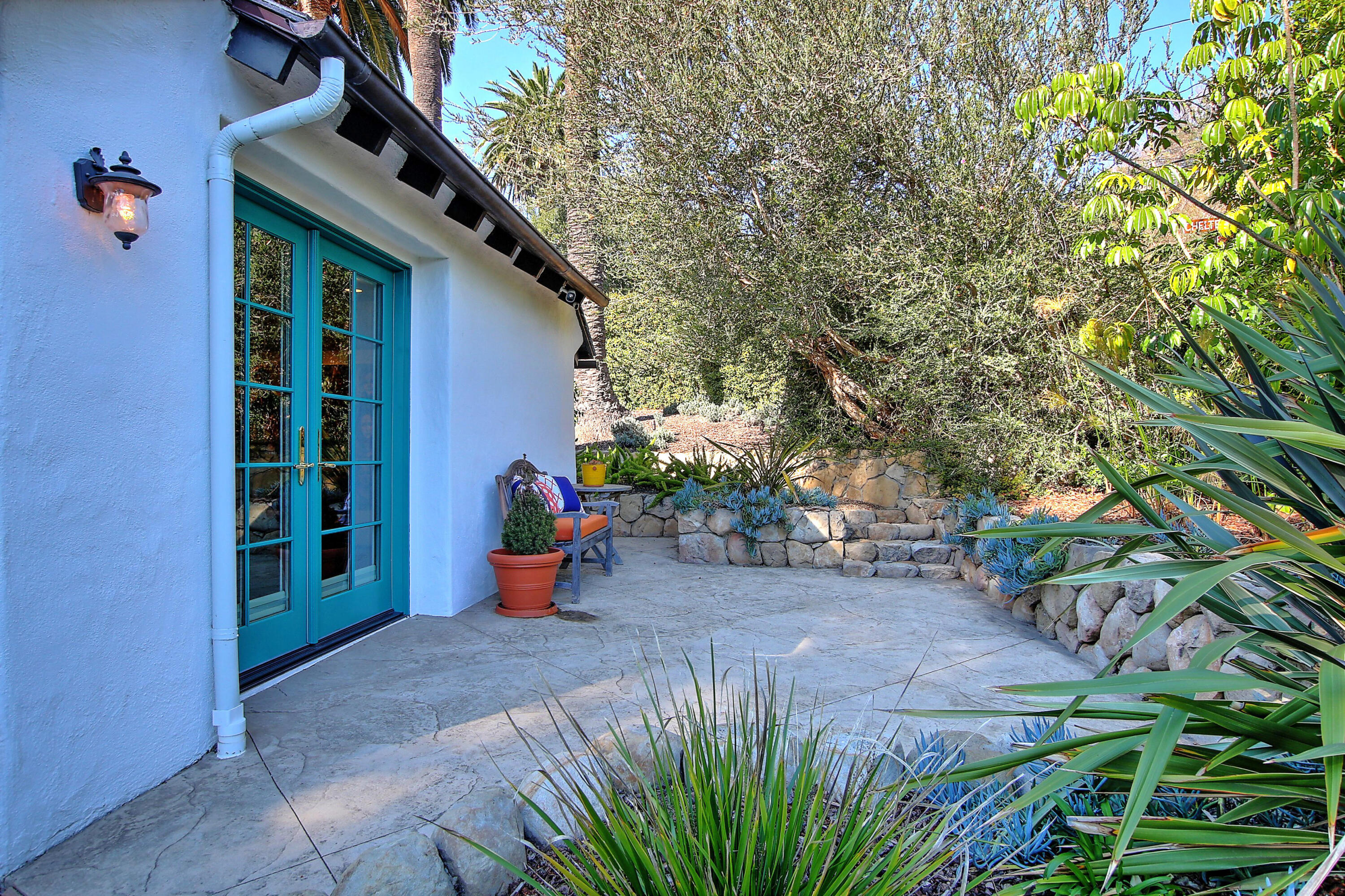 815 Tye Road Santa Barbara, CA 93105 - Photo 8 of 27 BEDROOM #3 ENTRY