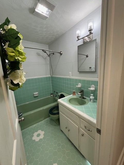 1386 Chisholm Road Cypress Inn, TN 38452 - Photo 50 of 58 a bathroom with a sink mirror and toilet