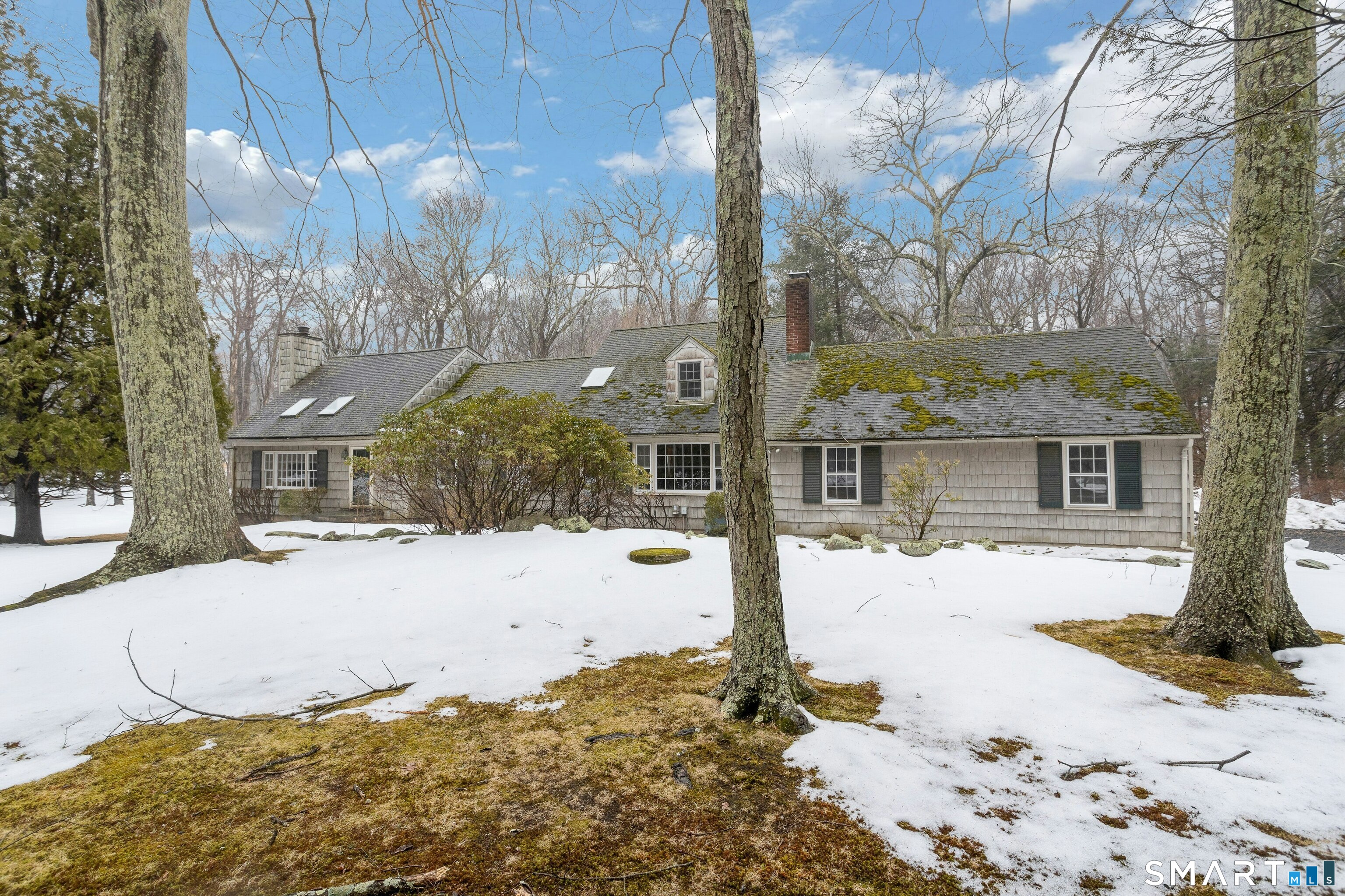 5 Stonehenge Road Weston, CT 06883 - Photo 2 of 30