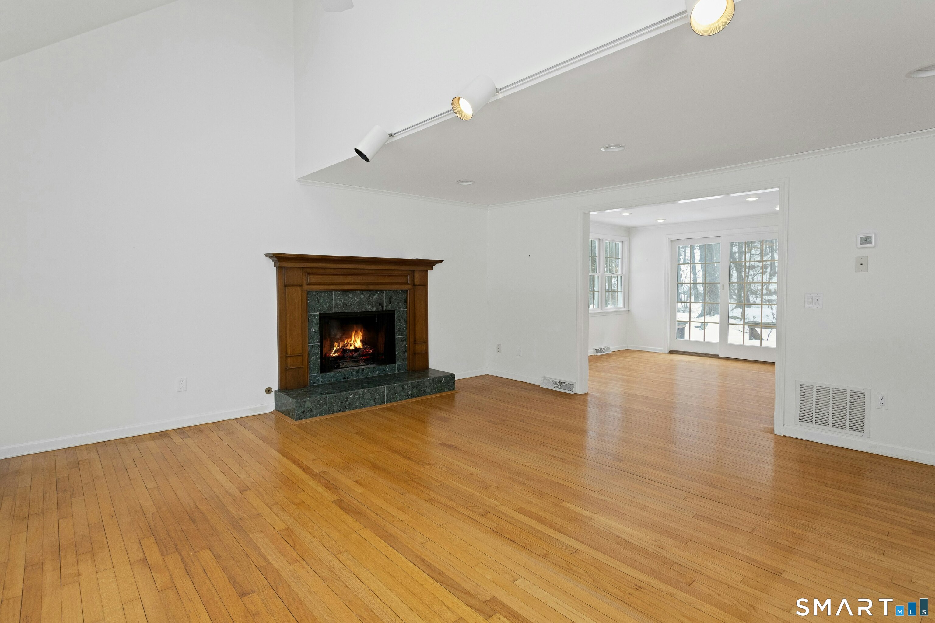 5 Stonehenge Road Weston, CT 06883 - Photo 9 of 30