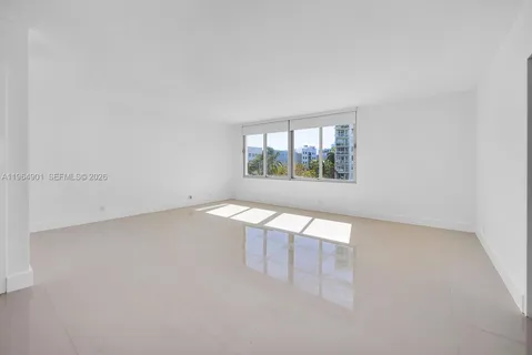 $295,000 | 1000 West Avenue, Unit 301, Miami Beach, FL 33139