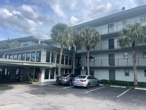 $1,900 | 9440 Southwest 8th Street, Unit 417, Boca Raton, FL 33428