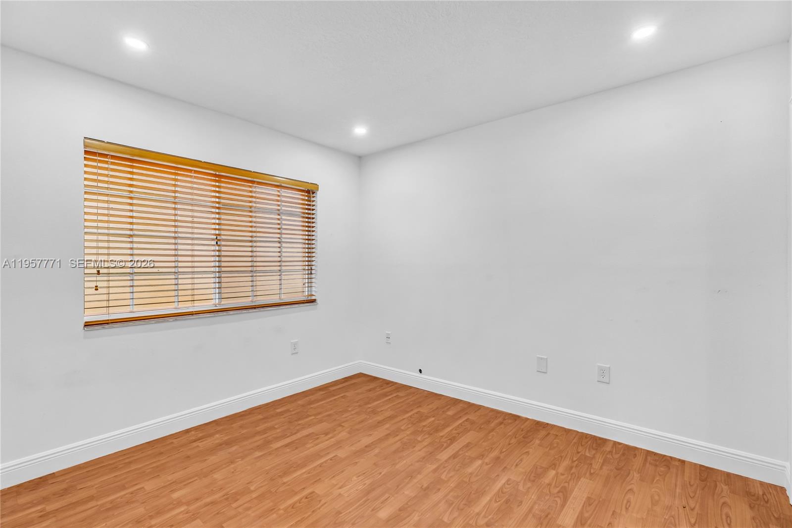 8211 Northwest 194th Terrace Hialeah, FL 33015 - Photo 14 of 25 Bedroom #2