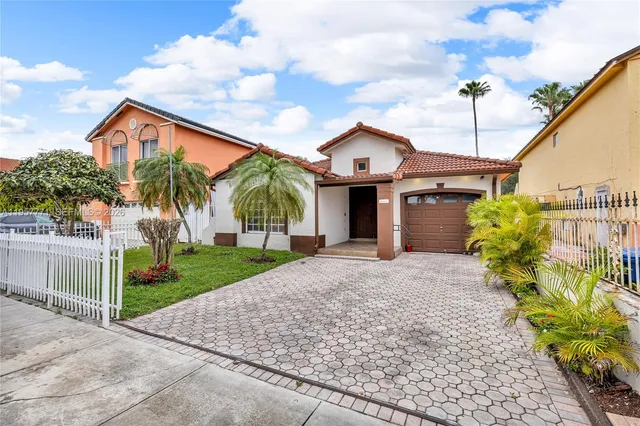 $3,400 | 8211 Northwest 194th Terrace, Hialeah, FL 33015