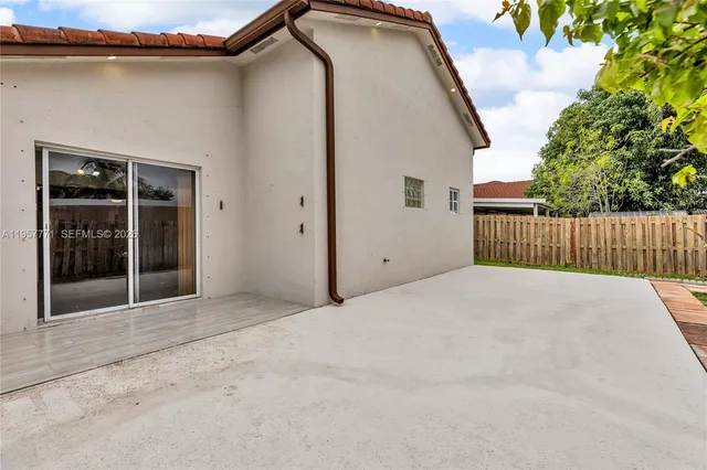 $3,400 | 8211 Northwest 194th Terrace, Hialeah, FL 33015