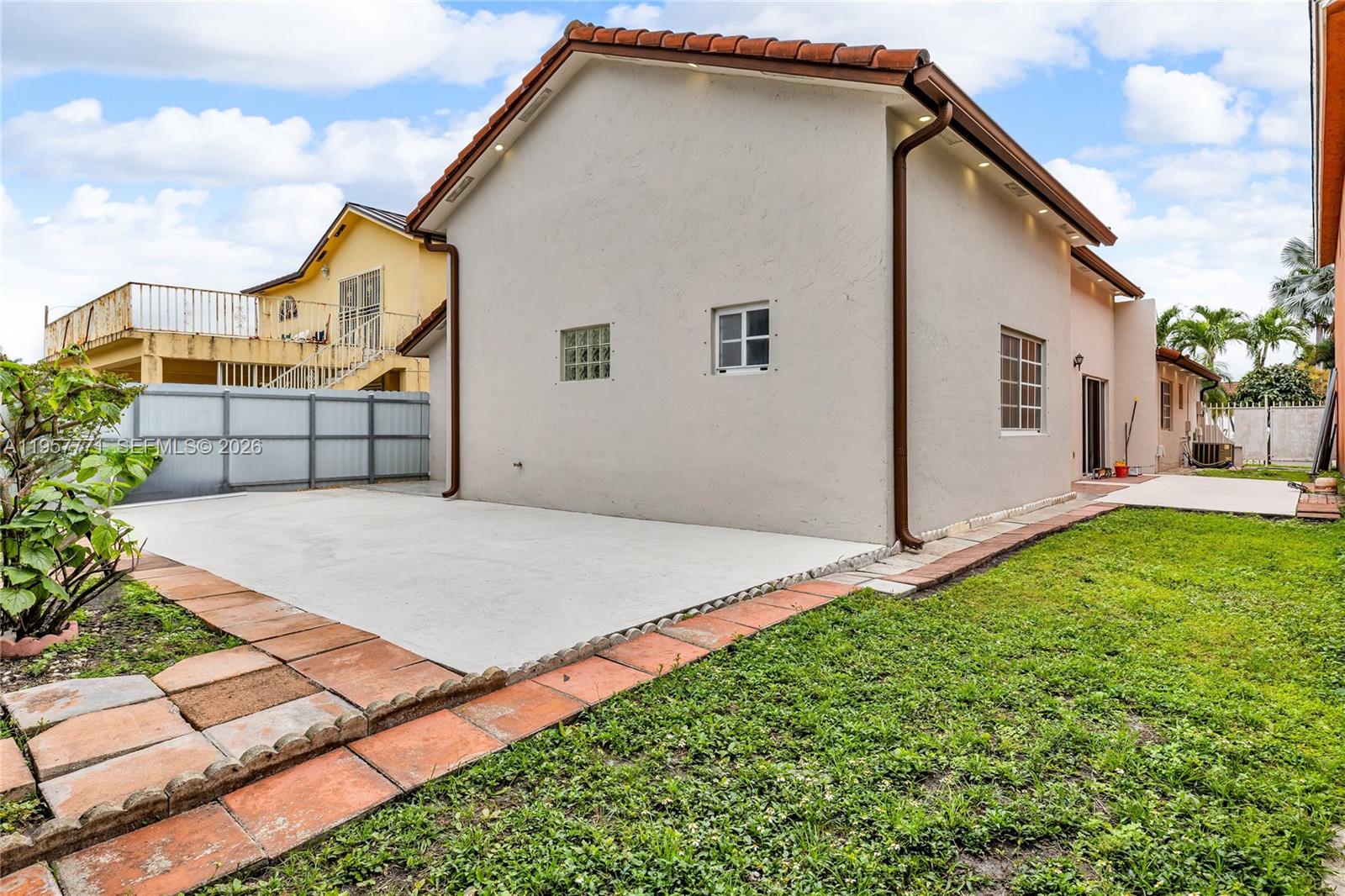 8211 Northwest 194th Terrace Hialeah, FL 33015 - Photo 9 of 25