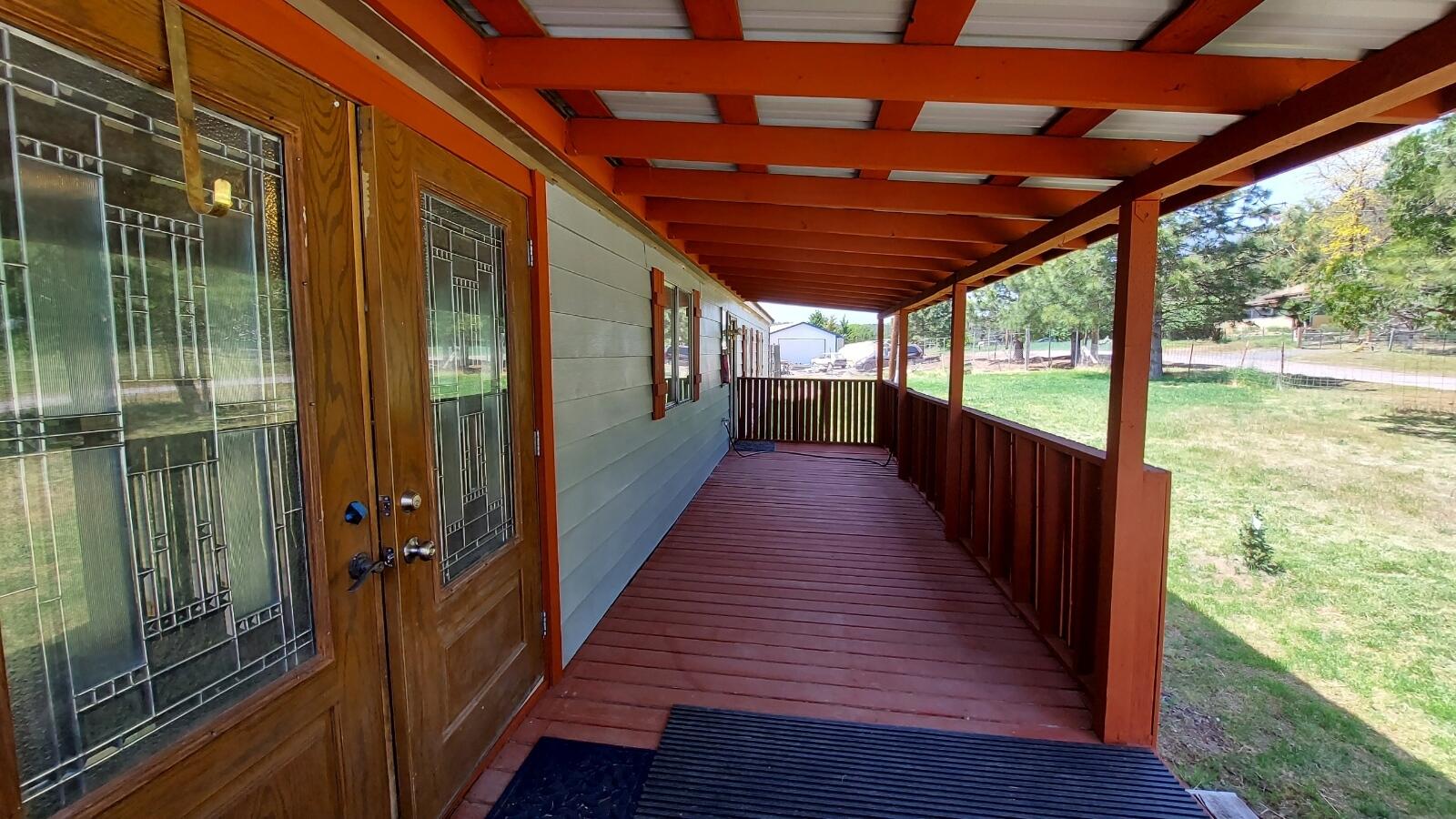 9728 Ben Kerns Road Klamath Falls, OR 97601 - Photo 4 of 58 Front Deck