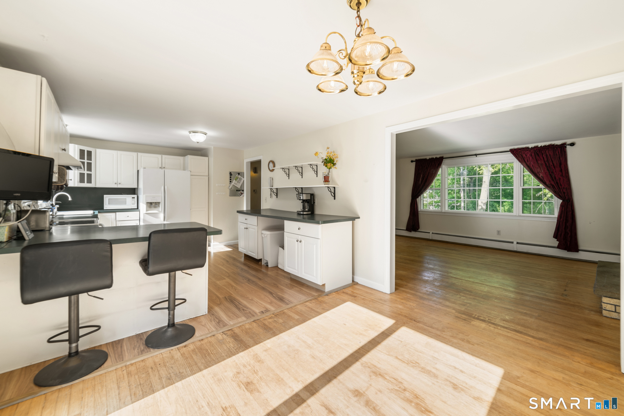 91 Booth Hill Road Shelton, CT 06484 - Photo 7 of 39