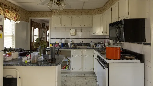 $325,000 | 41 What Cheer Avenue, East Providence, RI 02914