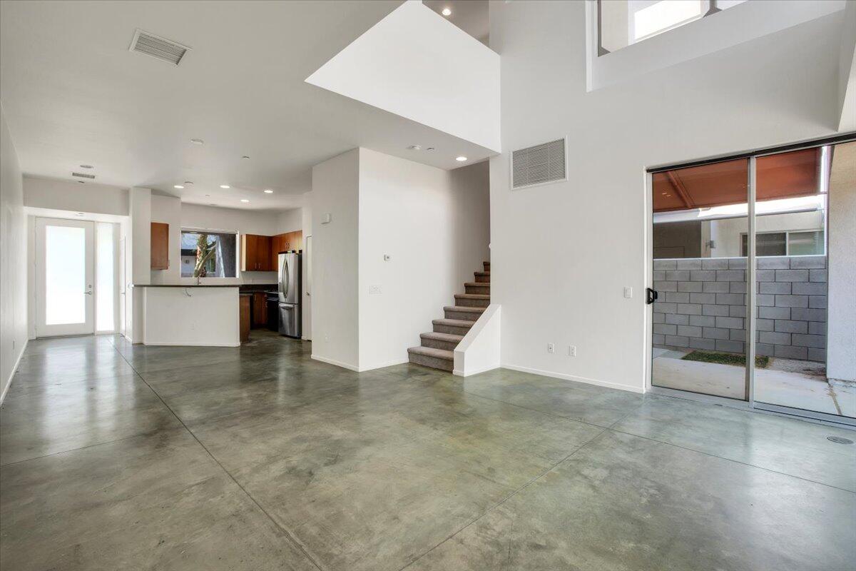 262 Breeze Loop Palm Springs, CA 92262 - Photo 12 of 47 33-05
