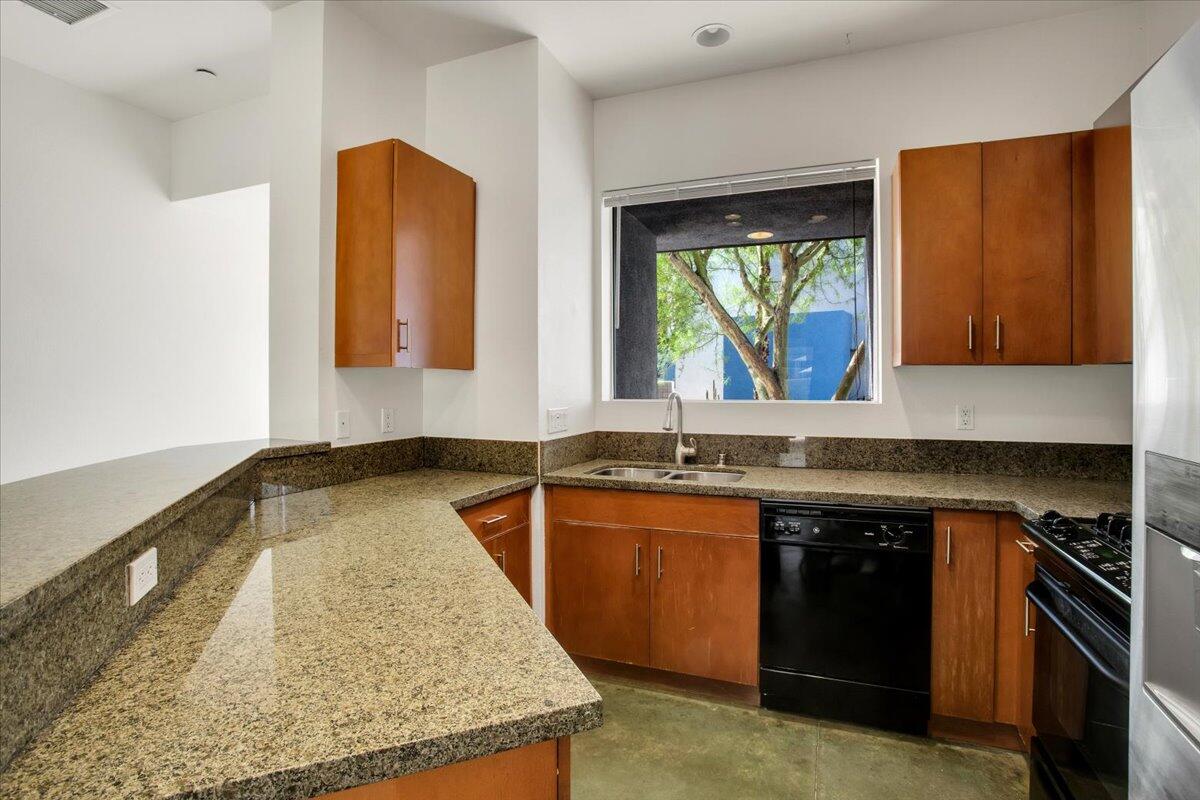 262 Breeze Loop Palm Springs, CA 92262 - Photo 7 of 47 38-10