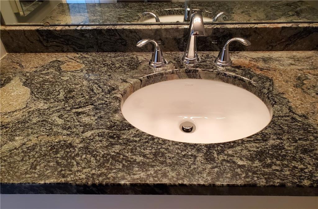 211 Old Ridge Road Coraopolis, PA 15108 - Photo 18 of 25 Gallery Image 18