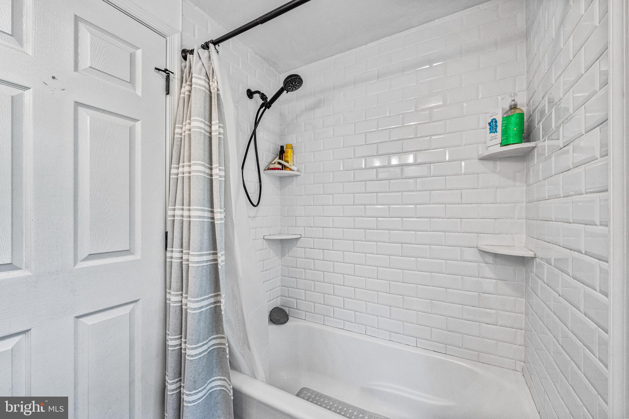 26 Masters Circle Marlton, NJ 08053 - Photo 25 of 38 Hall Bath